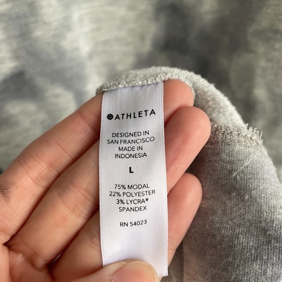 Athleta Studio to Street Print Light Gray Ladies Casual Sweatshirt, L - Picture 4 of 6
